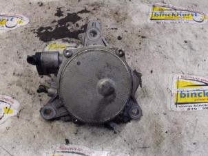 Used Vacuum pump (petrol) Fiat 500 (312) 0.9 TwinAir 85 Price € 42,00 Margin scheme offered by Binckhorst BV