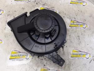 Used Heating and ventilation fan motor Volkswagen Fox (5Z) 1.4 16V Price € 31,50 Margin scheme offered by Binckhorst BV