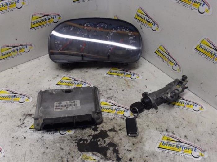 Used Ignition lock + computer Volkswagen Golf IV (1J1) 2.3 V5 GTI Price € 157,50 Margin scheme offered by Binckhorst BV