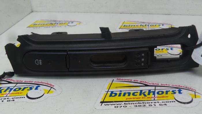 Używane Zegar Daewoo Lanos (TA/TF08/48/86) 1.3 Cena € 15,75 Procedura marży oferowane przez Binckhorst BV