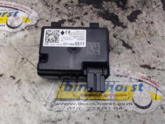 Używane Modul keyless vehicle Opel Karl 1.0 12V Cena € 26,25 Procedura marży oferowane przez Binckhorst BV