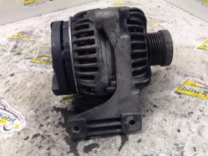 Dynamo van een Volvo XC90 I 2.4 D5 20V 2006