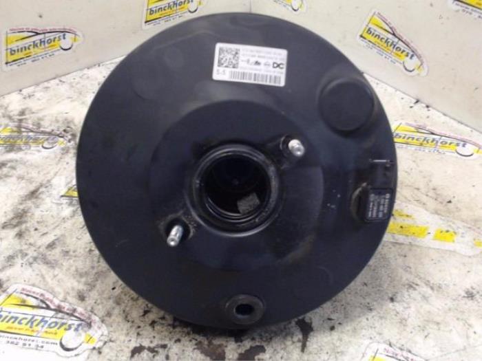Usagé Servo frein Renault Twingo III (AH) 1.0 SCe 70 12V Prix € 42,00 Règlement à la marge proposé par Binckhorst BV