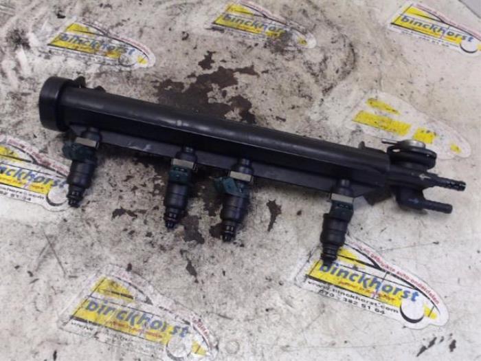Usagé Système d'injection Volkswagen Golf IV (1J1) 1.6 Prix € 52,50 Règlement à la marge proposé par Binckhorst BV