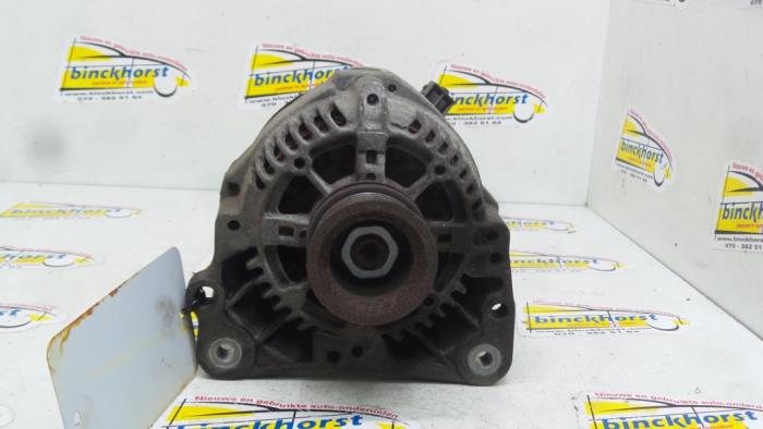 Gebrauchte Dynamo Volkswagen Polo III (6N1) 1.4i 60 Preis € 42,00 Margenregelung angeboten von Binckhorst BV