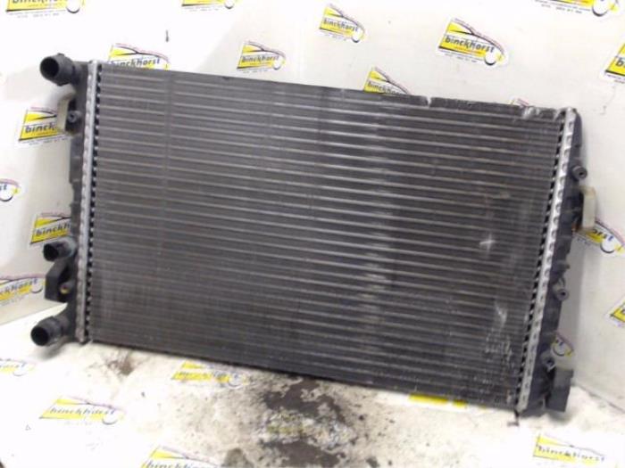 Usagé Radiateur Skoda Roomster (5J) 1.4 16V Prix € 52,50 Règlement à la marge proposé par Binckhorst BV