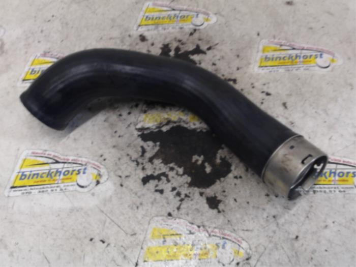 Gebrauchte Intercooler Schlauch Renault Clio IV (5R) 0.9 Energy TCE 90 12V Preis € 31,50 Margenregelung angeboten von Binckhorst BV