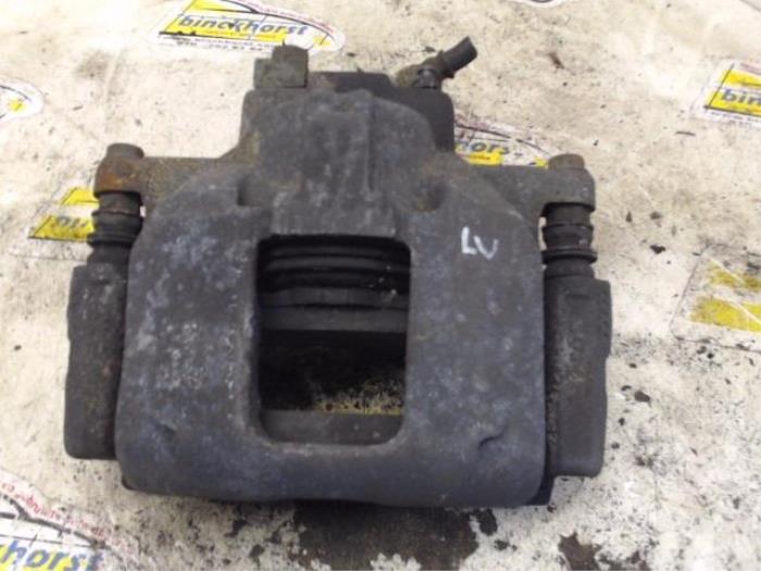 Gebrauchte Bremszange links vorne Chrysler Voyager/Grand Voyager (RT) 3.8 V6 Grand Voyager Preis € 42,00 Margenregelung angeboten von Binckhorst BV