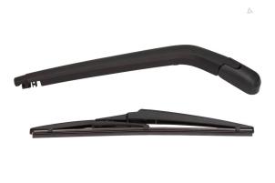 New Rear wiper arm Hyundai IX35 Price € 22,01 Inclusive VAT offered by Binckhorst BV