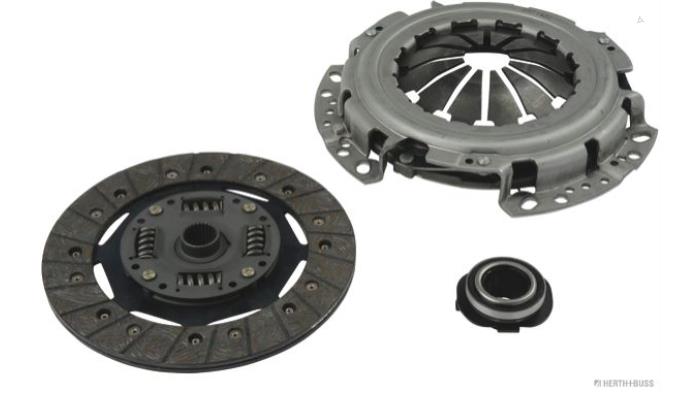 Clutch kit (complete) from a Mitsubishi Carisma 2000