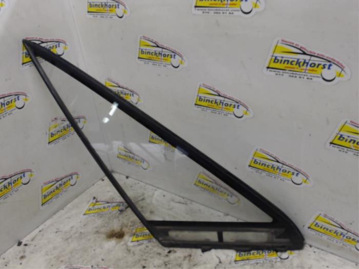Usados Ventanilla triangular derecha delante Honda CRX (EG/EH) 1.6 ESi 16V Precio € 36,75 Norma de margen ofrecido por Binckhorst BV