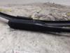 Front wiper arm from a Opel Corsa D 1.4 16V Twinport 2013