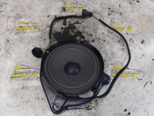 Used Speaker Mercedes S (W220) 3.7 S-350 V6 18V Price € 15,75 Margin scheme offered by Binckhorst BV