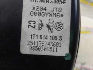 Assistant de freinage d'un Volkswagen Touran (1T1/T2) 1.9 TDI 105 Euro 3 2010
