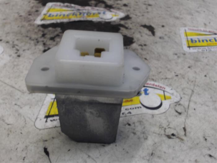 Heater resistor Nissan Qashqai 1.6 16V 70T039G30