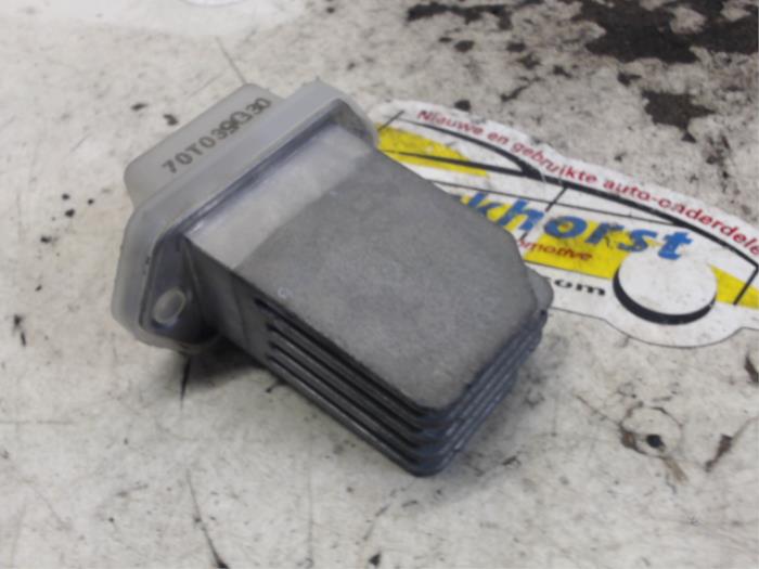 Heater resistor Nissan Qashqai 1.6 16V 70T039G30