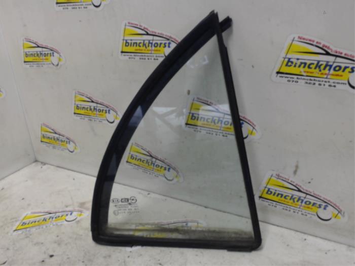 Usados Ventanilla triangular derecha detrás Kia Rio (DC12) 1.5 RS,LS 16V Precio € 26,25 Norma de margen ofrecido por Binckhorst BV