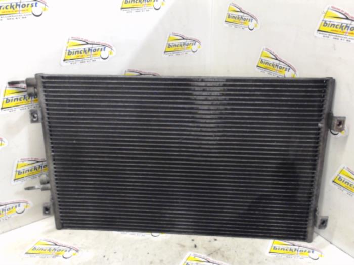 Usagé Radiateur clim Chrysler PT Cruiser 2.0 16V Prix € 31,50 Règlement à la marge proposé par Binckhorst BV