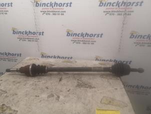 Usagé Arbre de transmission avant droit Peugeot 208 I (CA/CC/CK/CL) 1.2 Vti 12V PureTech 82 Prix € 42,00 Règlement à la marge proposé par Binckhorst BV