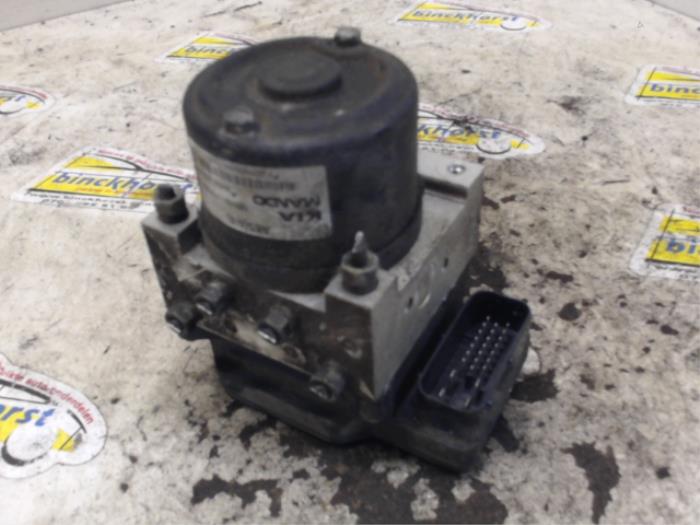 Begagnade ABS-pump Kia Rio (DC22/24) 1.5 16V Pris € 52,50 Marginaltabell erbjuds av Binckhorst BV