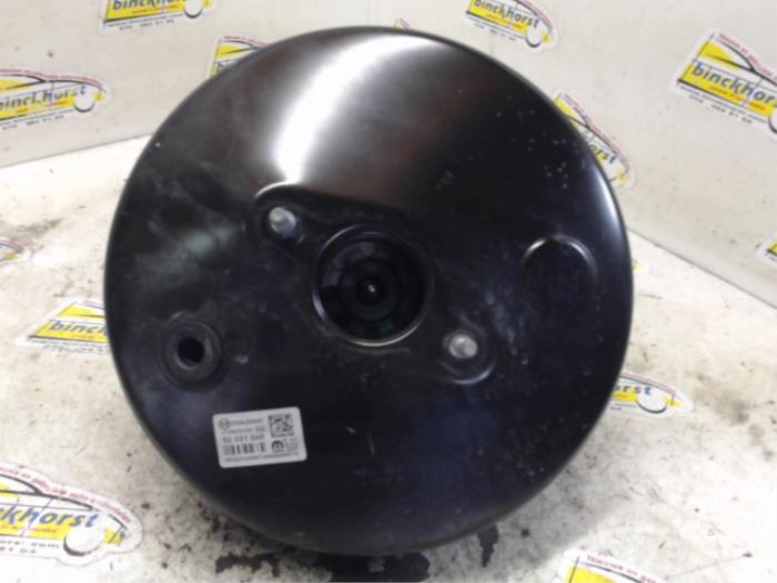 Usagé Servo frein Jeep Renegade (BU) 1.4 Multi Air 16V Prix € 99,75 Règlement à la marge proposé par Binckhorst BV