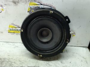 Used Speaker Hyundai Santa Fe I 2.7 V6 24V 4x4 Autom. Price € 15,75 Margin scheme offered by Binckhorst BV