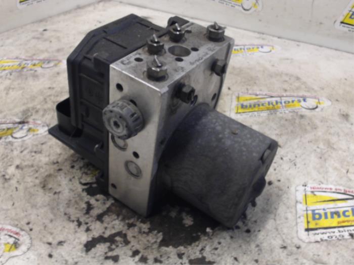 Begagnade ABS-pump Jaguar X-type 2.0 D 16V Pris € 157,50 Marginaltabell erbjuds av Binckhorst BV