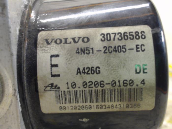 Bomba ABS de un Volvo V50 (MW) 1.8 16V 2005