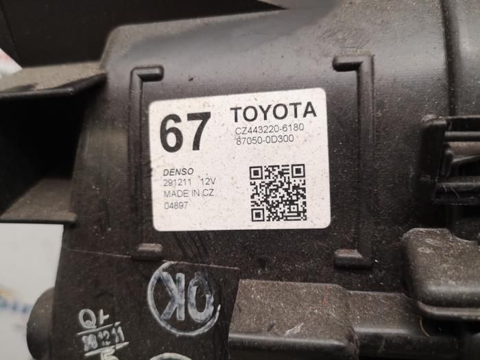 Cuerpo de calefactor de un Toyota Yaris III (P13) 1.33 16V Dual VVT-I 2012