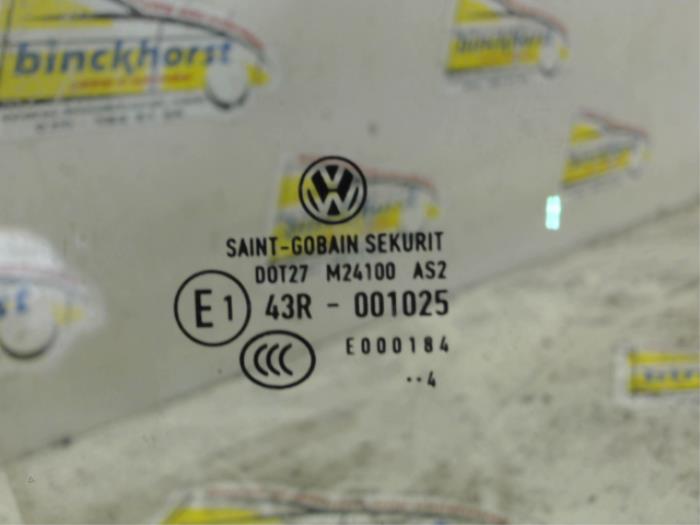 Vitre portière 4portes avant droite d'un Volkswagen Tiguan (5N1/2) 1.4 TSI 16V 2014