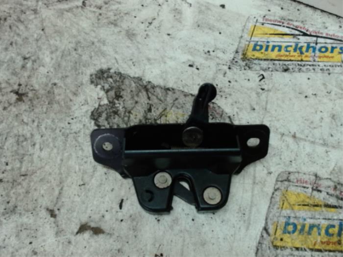 Tailgate lock mechanism Peugeot 106 II 1.1 XN,XR,XT,Accent