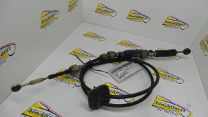 Usagé Câble commutation boîte de vitesse Suzuki Baleno (GA/GB) 1.8 16V Prix € 42,00 Règlement à la marge proposé par Binckhorst BV