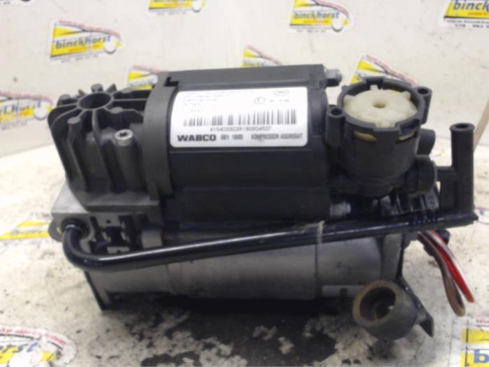 Begagnade Luftpump (fjädring) Mercedes S (W220) 3.7 S-350 V6 18V Pris € 236,25 Marginaltabell erbjuds av Binckhorst BV