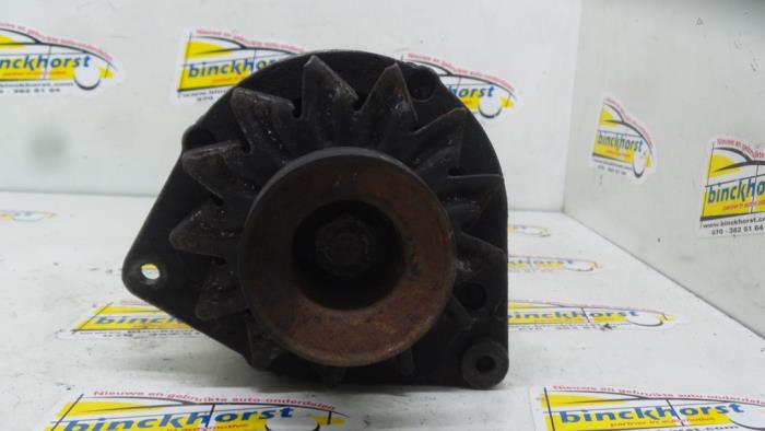 Begagnade Dynamo Volkswagen Passat Pris € 42,00 Marginaltabell erbjuds av Binckhorst BV