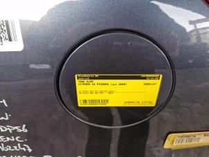 Używane Pokrywa wlewu paliwa Citroen C4 Picasso (UD/UE/UF) 1.6 16V VTi 120 Cena € 26,25 Procedura marży oferowane przez Binckhorst BV