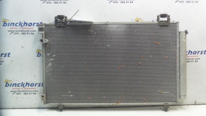 Radiador de aire acondicionado de un Toyota Avensis (T25/B1B) 1.8 16V VVT-i 2005