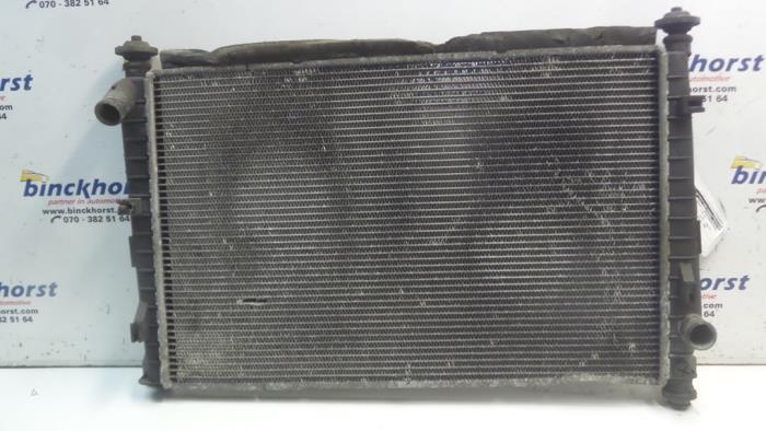 Usagé Radiateur Ford Mondeo II 1.8i 16V Prix € 26,25 Règlement à la marge proposé par Binckhorst BV