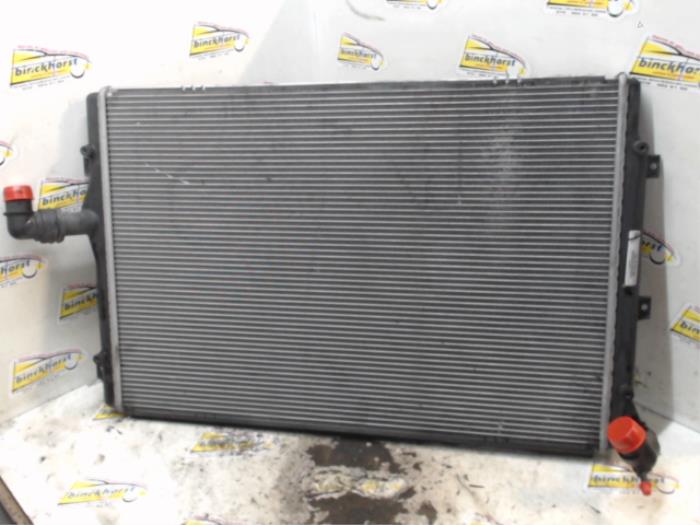Używane Chlodnica Volkswagen Eos (1F7/F8) 2.0 TDI 16V Cena € 36,75 Procedura marży oferowane przez Binckhorst BV