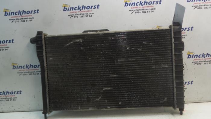 Gebrauchte Kühler Daewoo Espero 1.5 16V MPi Preis € 31,50 Margenregelung angeboten von Binckhorst BV