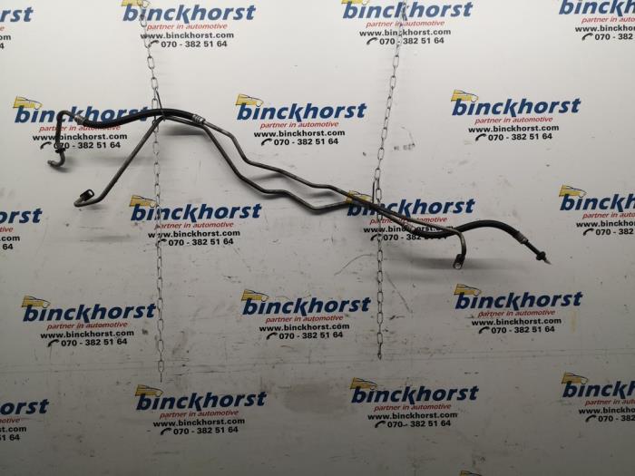 Usagé Conduit (divers) Mercedes R (W251) 3.0 280 V6 24V Prix € 36,75 Règlement à la marge proposé par Binckhorst BV