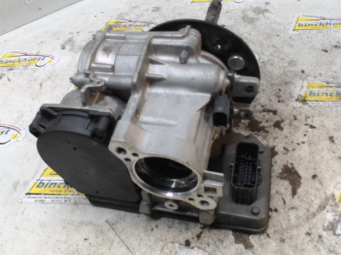 Usados Servofreno Audi A3 Sportback (8VA/8VF) 1.4 TFSI 16V e-tron Precio € 210,00 Norma de margen ofrecido por Binckhorst BV