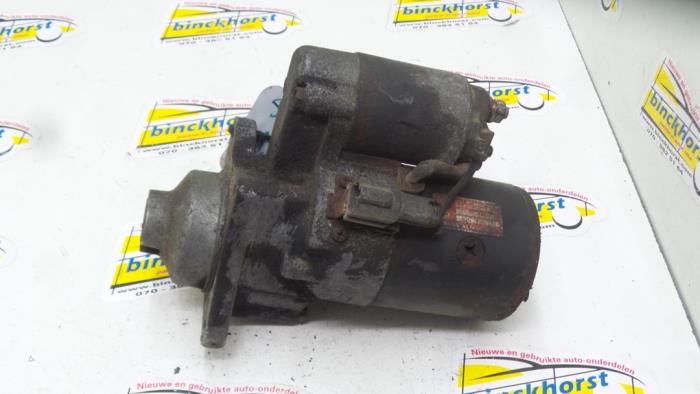 Starter from a Nissan Sunny 1990