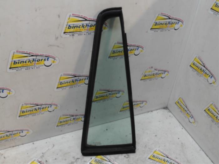 Usados Ventanilla triangular derecha detrás Mazda 2 (NB/NC/ND/NE) 1.4 16V Precio € 26,25 Norma de margen ofrecido por Binckhorst BV