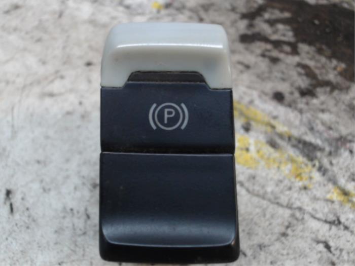 Gebrauchte Handbremse Schalter Audi A4 (B8) 2.0 TDI 16V Preis € 10,50 Margenregelung angeboten von Binckhorst BV