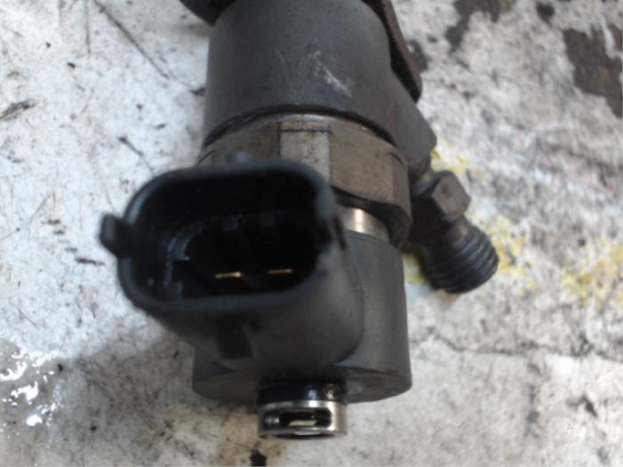 Insprutare (diesel) från en Volvo XC90 I 2.4 D5 20V 2005
