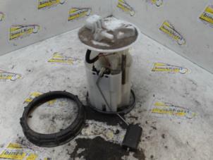 Usados Bomba eléctrica de combustible Smart Forfour (453) 1.0 12V Precio € 42,00 Norma de margen ofrecido por Binckhorst BV