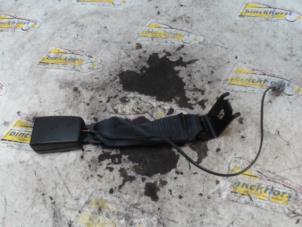 Used Rear seatbelt buckle, right Smart Forfour (453) 1.0 12V Price € 15,75 Margin scheme offered by Binckhorst BV