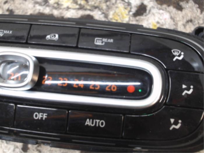 Heater control panel from a Smart Forfour (453) 1.0 12V 2016
