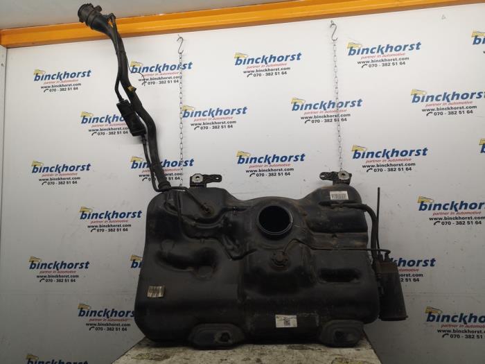 Begagnade Tank Smart Forfour (453) 1.0 12V Pris € 42,00 Marginaltabell erbjuds av Binckhorst BV