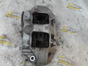 Used Front brake calliper, left Mercedes CLA AMG (118.3) 2.0 CLA-35 AMG Turbo 16V 4-Matic Price € 210,00 Margin scheme offered by Binckhorst BV